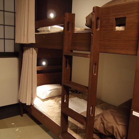 Space Hostel Токио Екстериор снимка