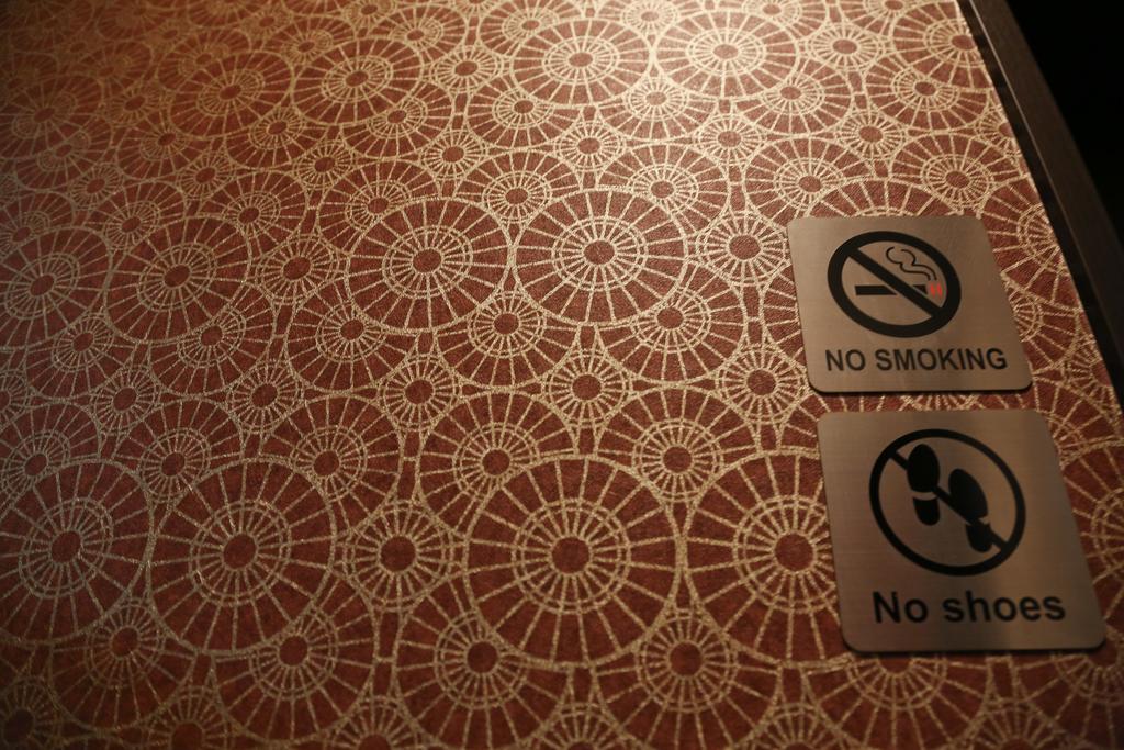 Space Hostel Токио Екстериор снимка