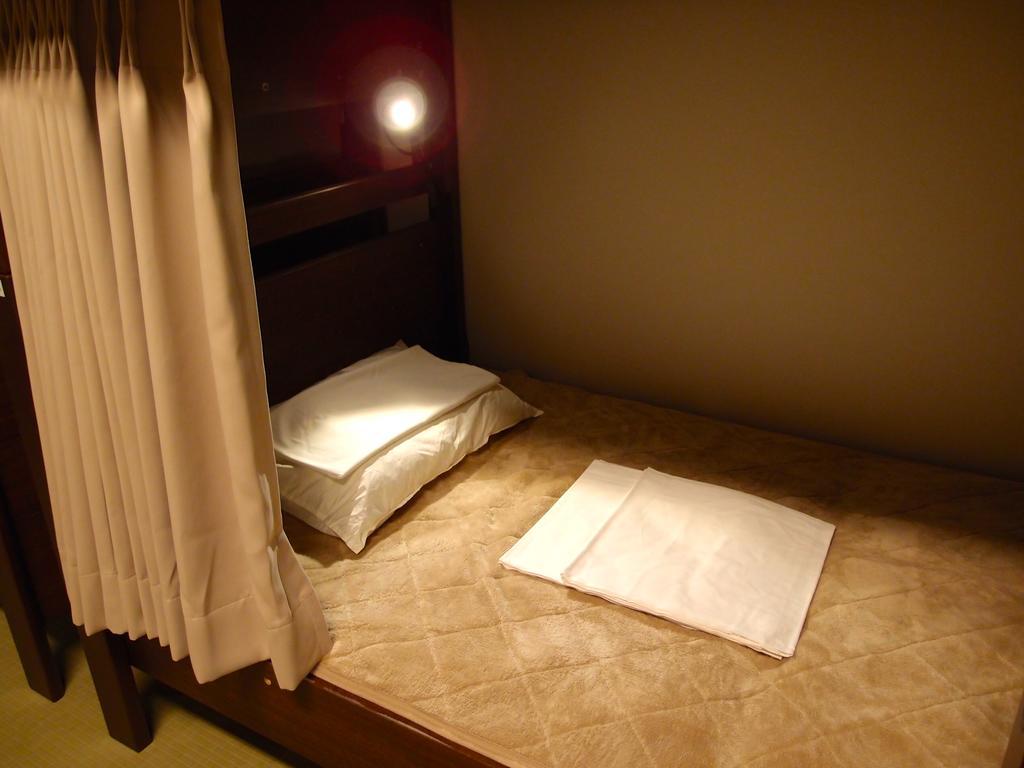 Space Hostel Токио Екстериор снимка