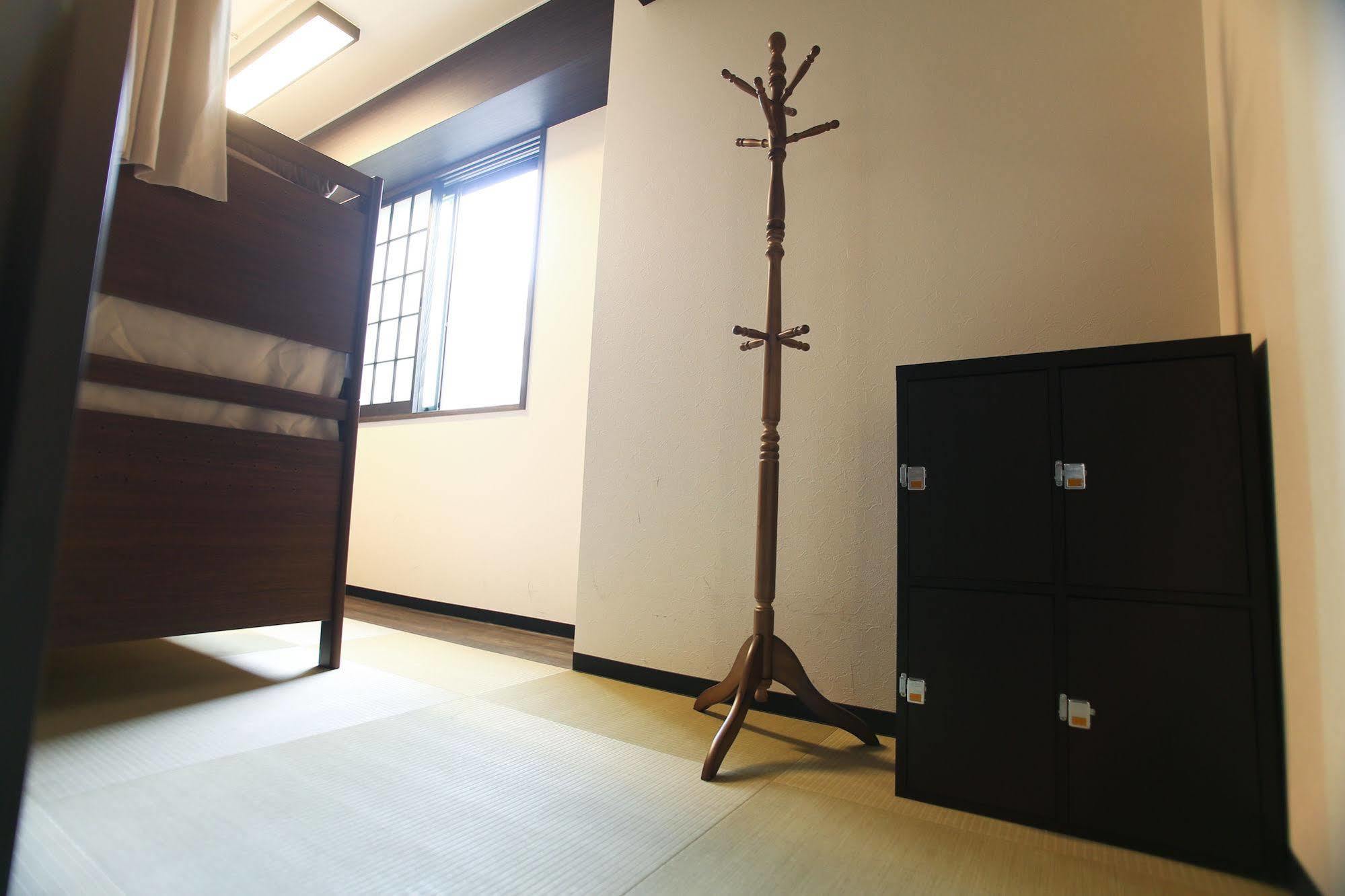 Space Hostel Токио Екстериор снимка
