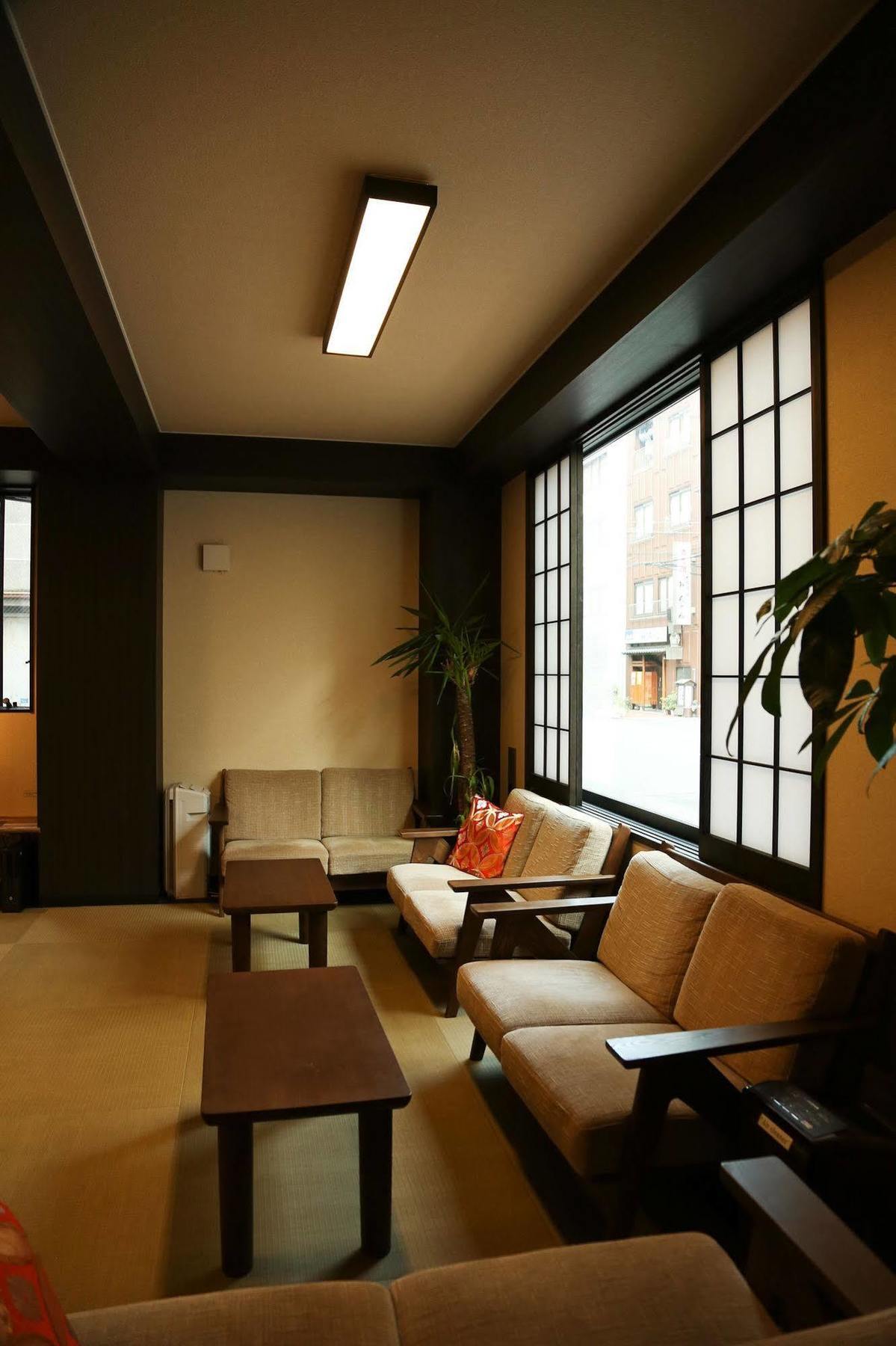 Space Hostel Токио Екстериор снимка