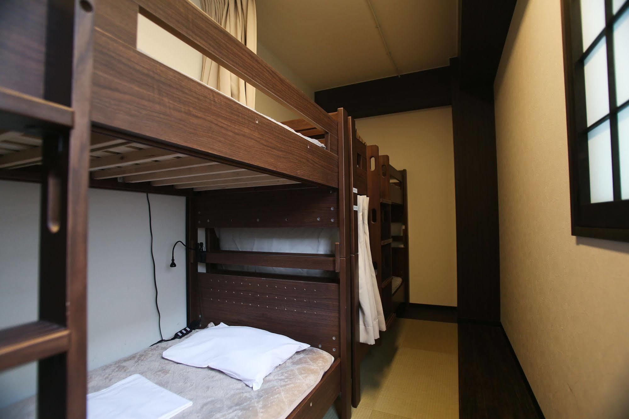 Space Hostel Токио Екстериор снимка